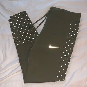 Green Nike leggings